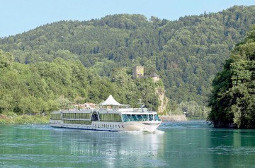 Croaziere all inclusive de 7 nopţi pe Dunăre. Cât costă